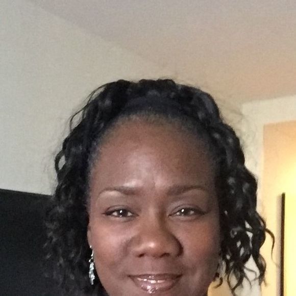 Meet your Posher, Melissa - Picture 1 of 1